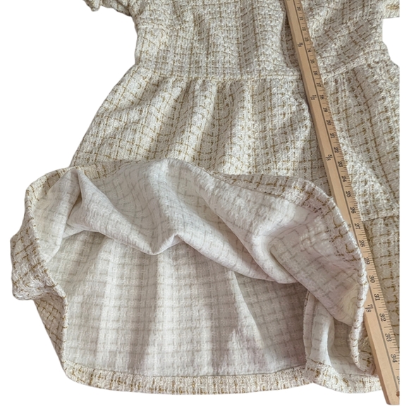 Chic Puff Sleeve Dress - Picture 11 of 12